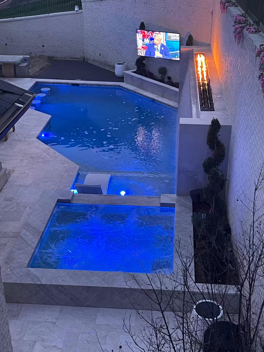 43" 2000Nit Google Outdoor TV - 2026 Pool Pro 3.0 Series